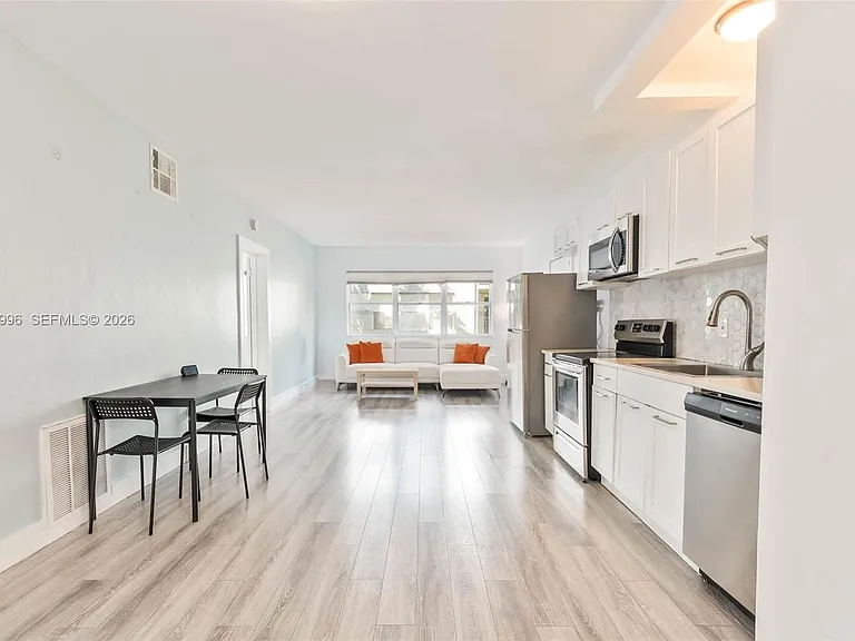 1275 Marseille Dr #35 — Photo 2