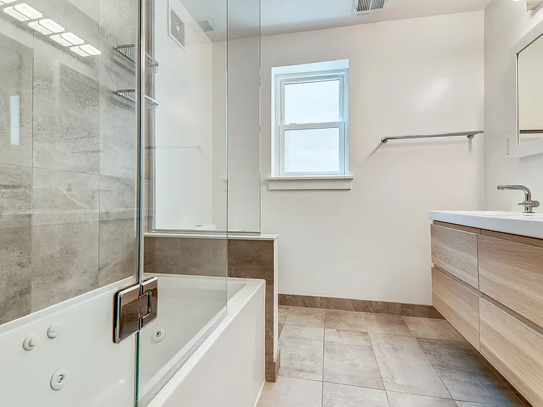 1728 U St #3 — Photo 6