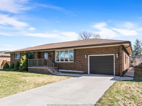1550 Roxborough Blvd, Windsor, ON N9B 3H3