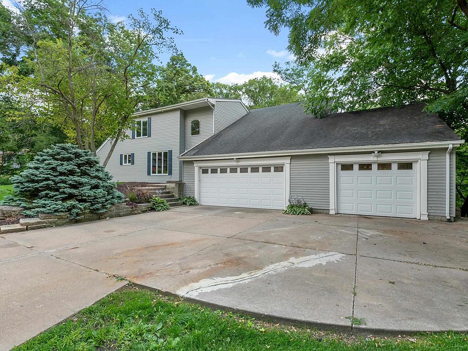 10 Wildwood Dr, Moline, IL 61265 Zillow