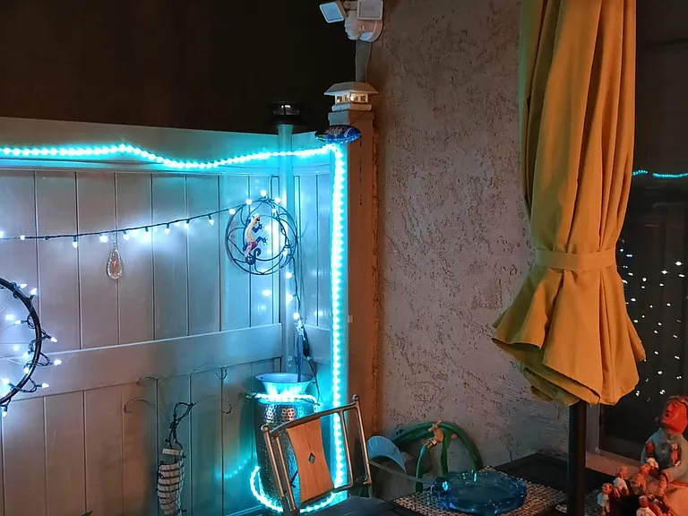 Patio Private
at
Night