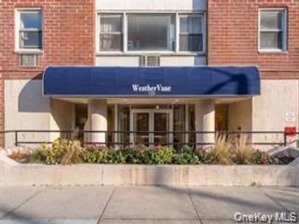 750 Shore Rd, Long Beach, NY