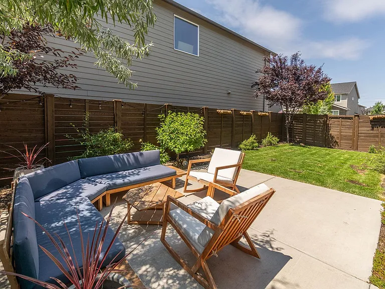 20581 SE Evian Ave — Photo 16