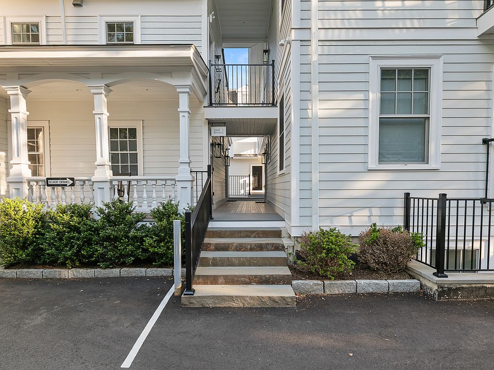 North Entry - 3 Park Street - 11 Apartments and Professional Offices