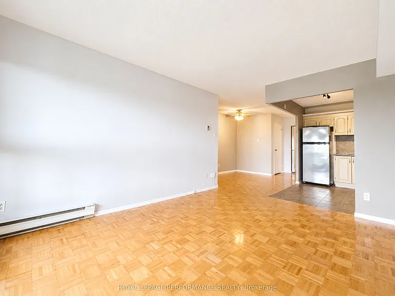 158C McArthur Ave #708 — Photo 8