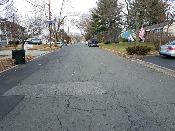 5th image of 1414 Redwood Dr
