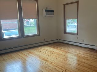 1048 Main St APT B, West Warwick, RI 02893