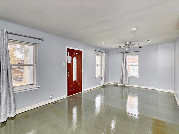 2nd image of 8348 Fullerton Ave