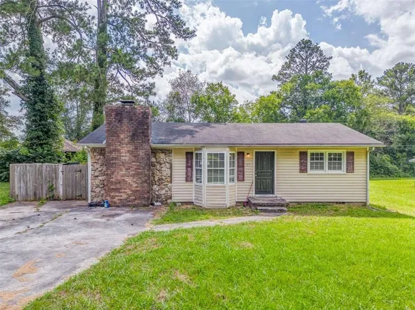 57 North Dr, Armuchee, GA 30105