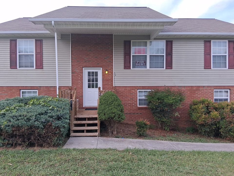 1st image of 206 Tristan Ln