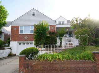 4740 193rd St, Flushing, NY 11358
