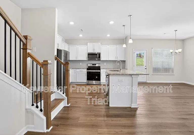 4009 Beckton Trl — Photo 3