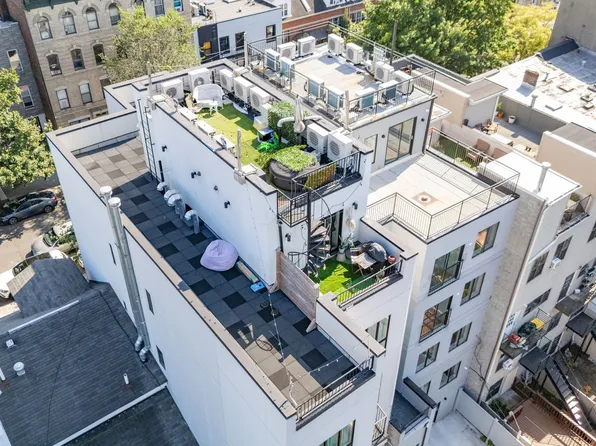 305 Sumpter Street image 4 of 48