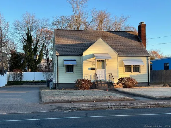 587 Middle Turnpike West, Manchester, CT 06040