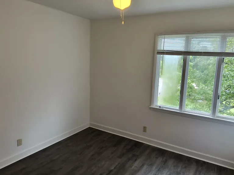 415 Raintree Pl — Photo 17