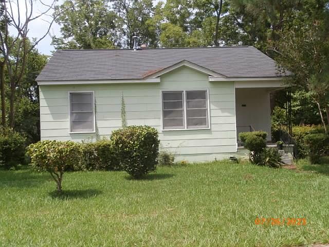 2nd image of 721 Cotton Ave