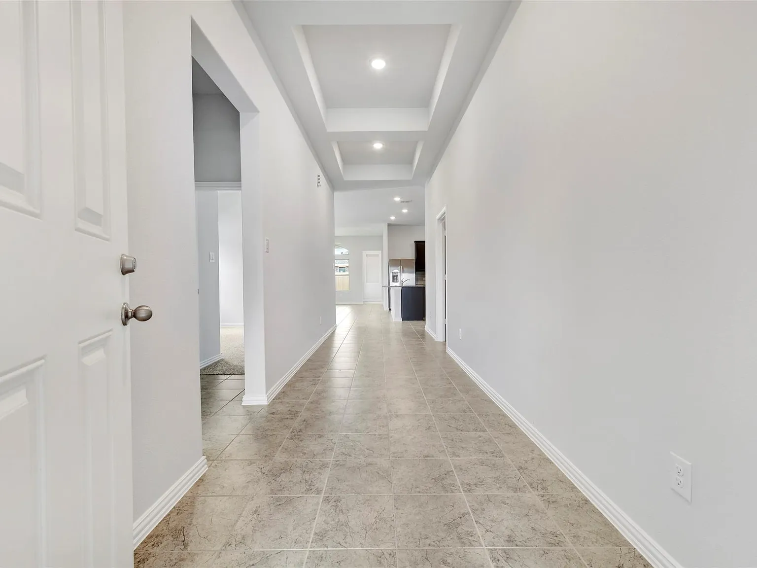 5 bed, 3.0 bath, 2170 sqft, $3,200 — Photo 2