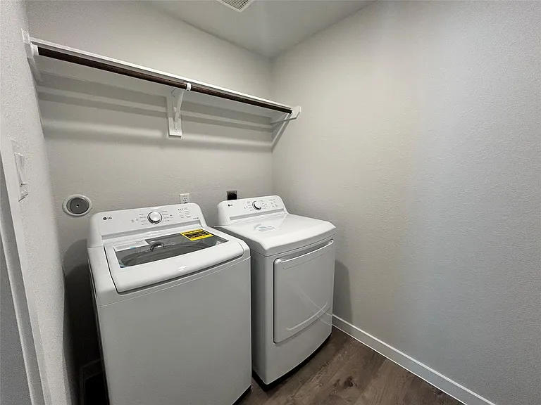 3327 Young Clover Way — Photo 30