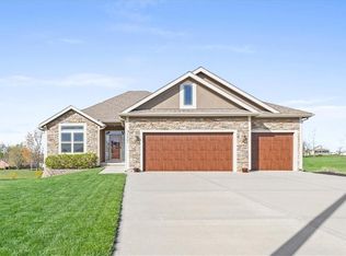 15443 Belmont Ct, Basehor, KS 66007