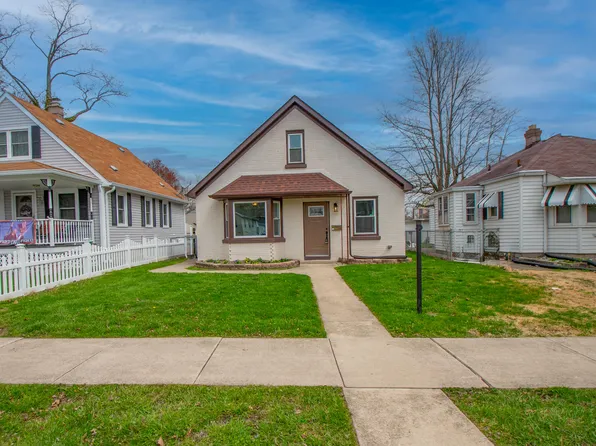 123 S California St, Hobart, IN 46342