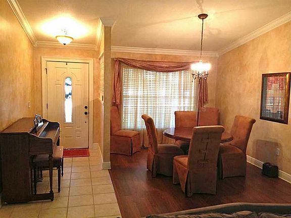 2nd image of 8559 Shady Glen Dr