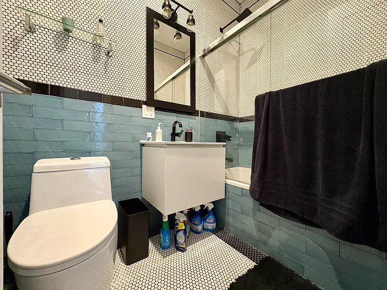 287 Harman St #3F — Photo 3
