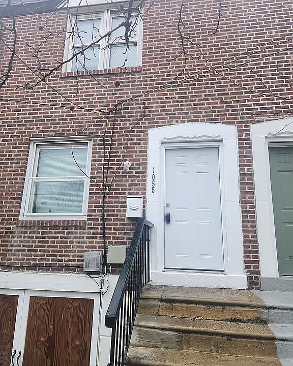 1st image of 1055 S Merrimac Rd