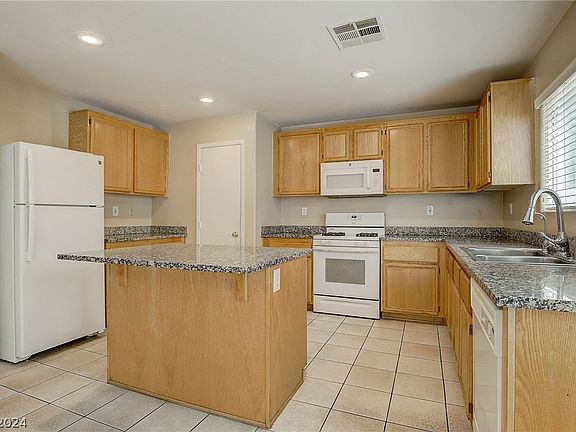 2nd image of 8899 Proud Statue Ave