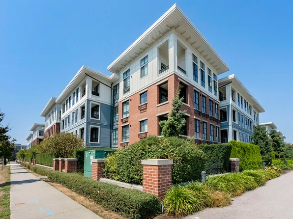 15137 33rd Ave #109, Surrey, BC V3Z 0Y1