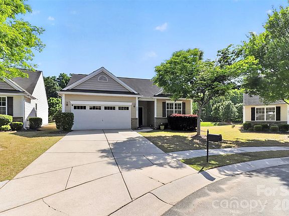 3rd image of 8807 Heartleaf Rd