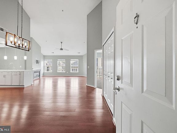3rd image of 11508 Sperrin Cir Unit 403