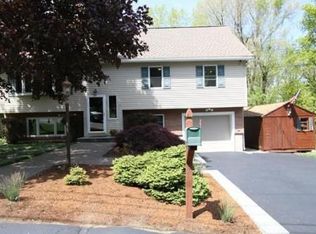 7 Kosciusko St, Woburn, MA 01801
