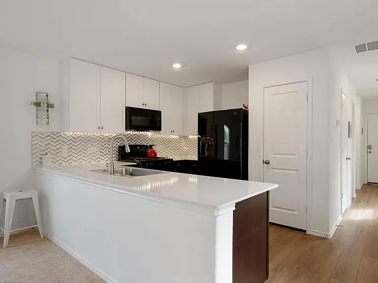 68 Trinity Cir — Photo 4