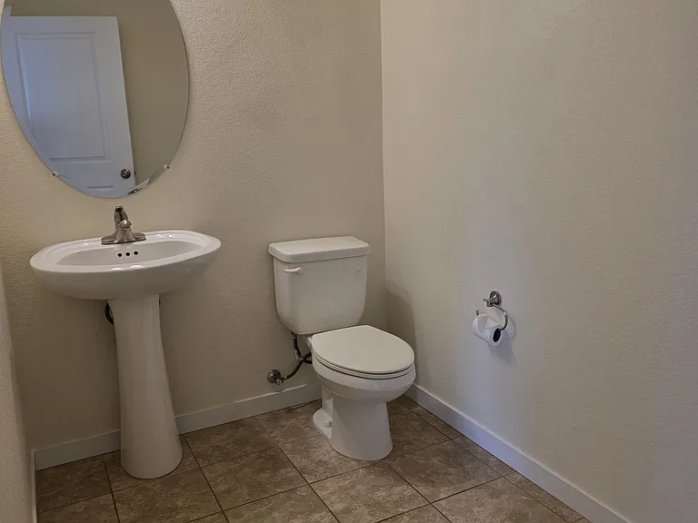 12856 Jasmine St #F — Photo 33