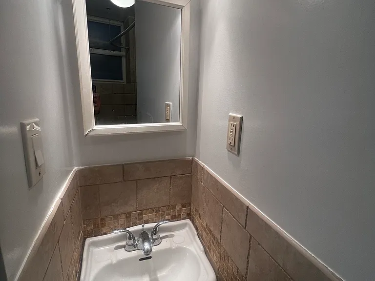 328 E 66th St #1 — Photo 16