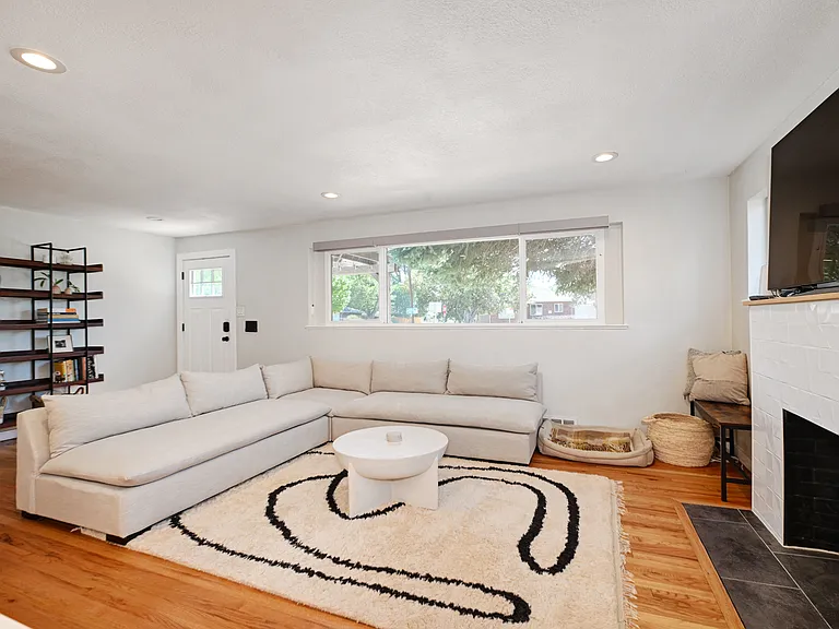 2695 Kearney St — Photo 5