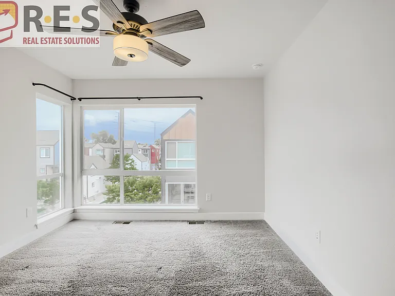 5566 W 11th Pl — Photo 6
