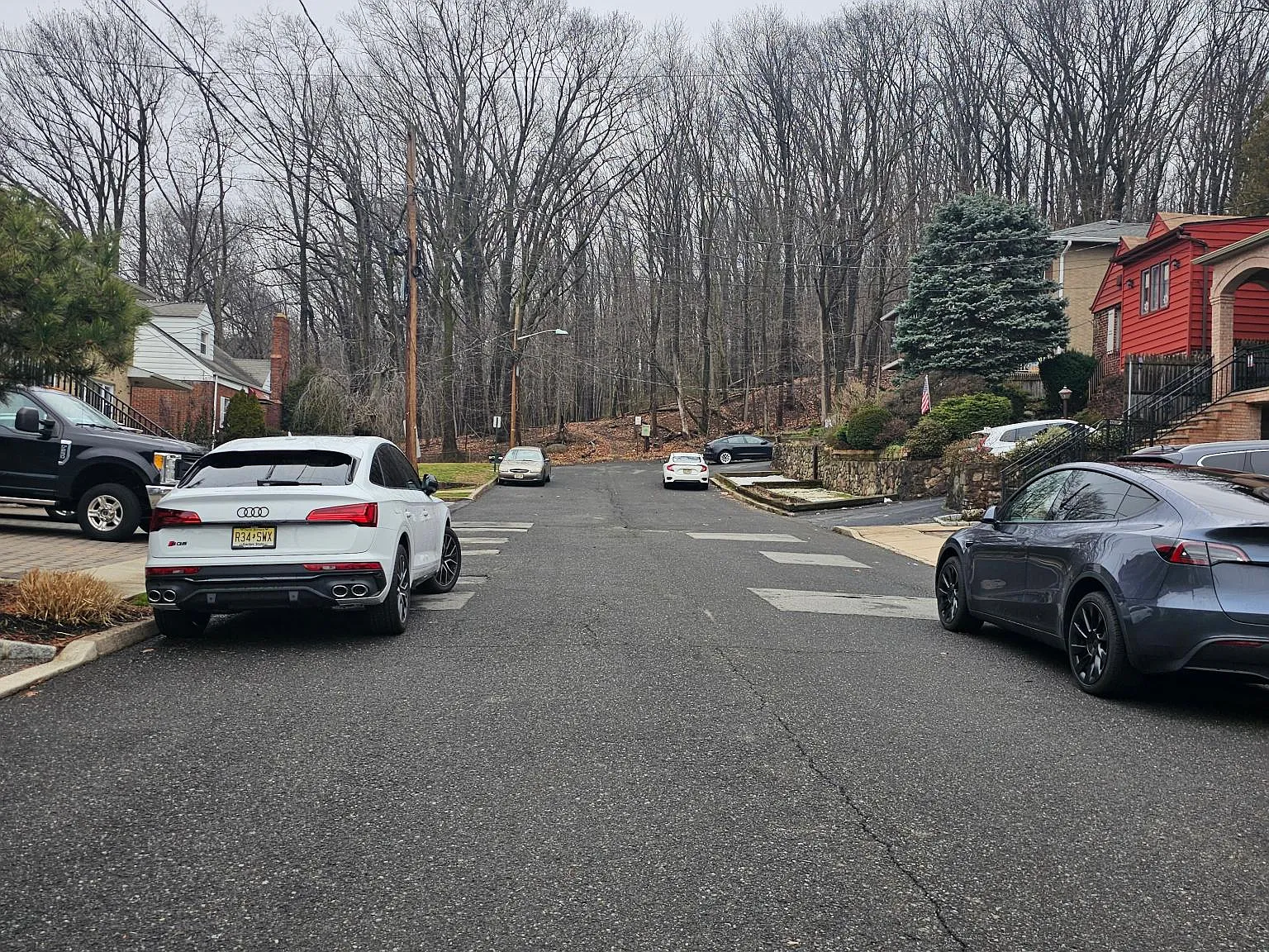 531 Roff Ave — Photo 4