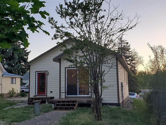 3rd image of 117 North Fork Avenue