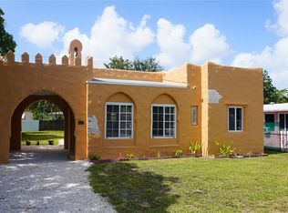 1011 Sharar Ave, Opa Locka, FL 33054