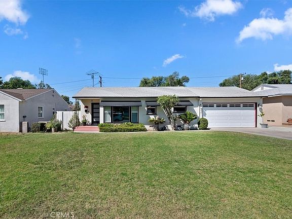 3rd image of 4883 El Molino Ave
