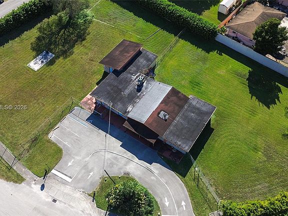 3rd image of 10450 NW 19th Ave