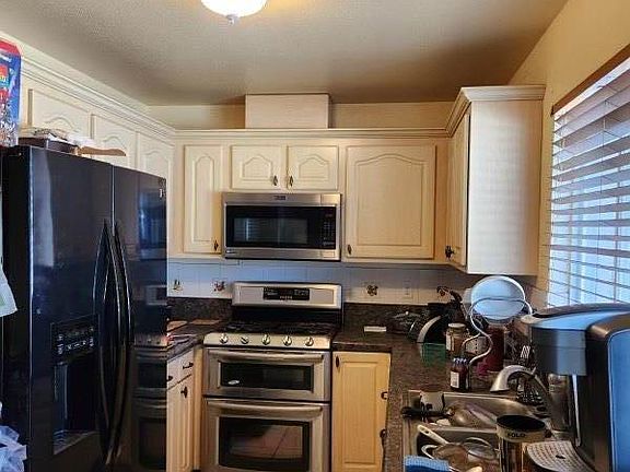 5th image of 1236 Cabernet Dr