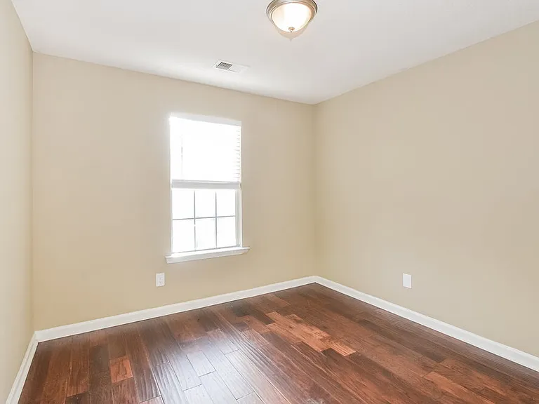 7642 Fox Hunt Dr E — Photo 13
