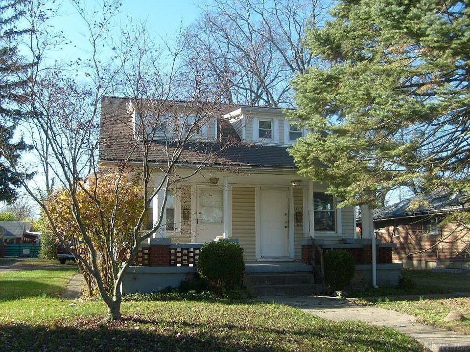1st image of 2427 Revere Ave