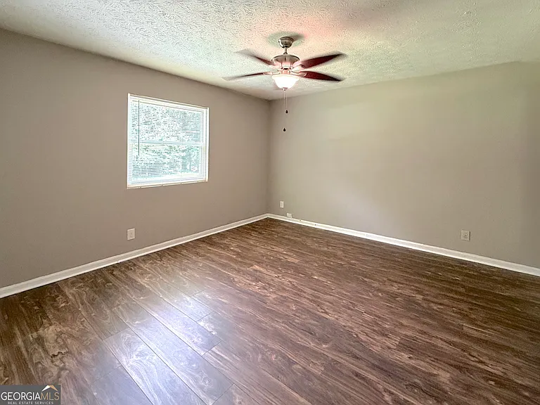 813 Post Oak Cir — Photo 11