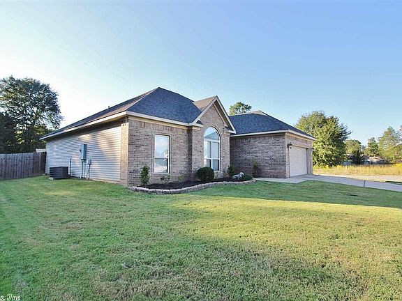 3rd image of 3008 Waterford Cir