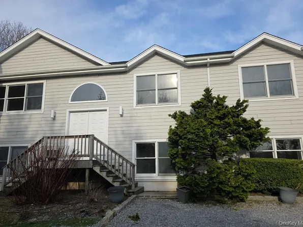 1A Jackson Avenue #A, Hampton Bays, NY 11946