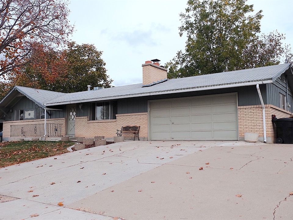 2nd image of 1513 S Melanie Ln