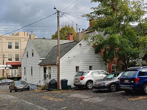 building site is on a 22 space private parking lot - rear shot